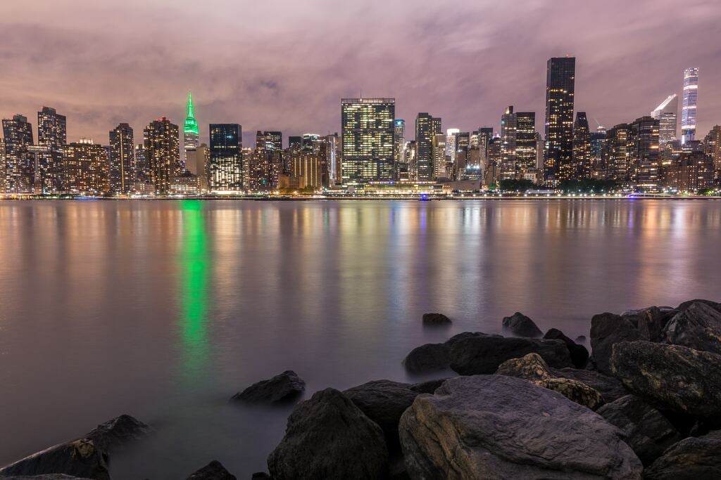 Top 8 Rooftop Bars In Long Island City, Queens Trip101