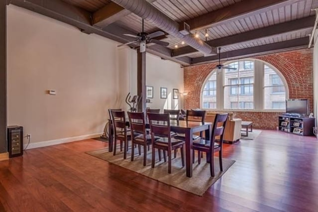 Top 7 Airbnb Vacation Rentals In Collinsville, Illinois Updated 2024 Trip101