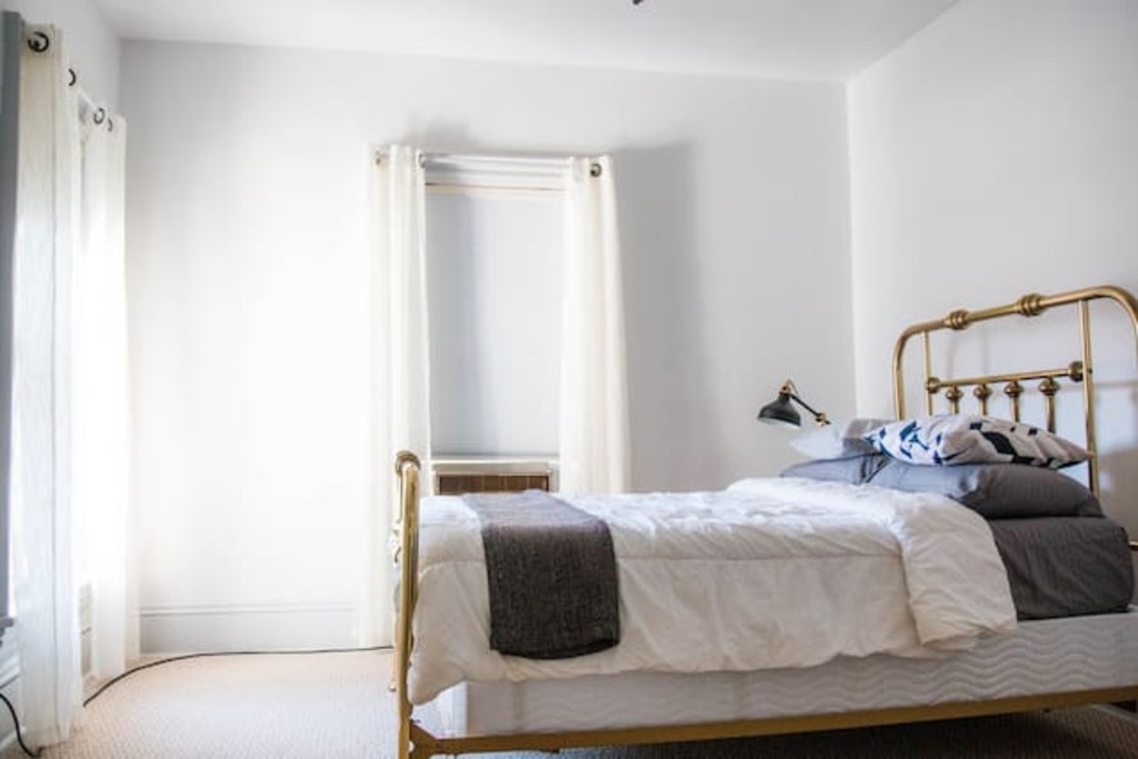 Top 9 Airbnb Vacation Rentals In Dolton, Illinois Trip101