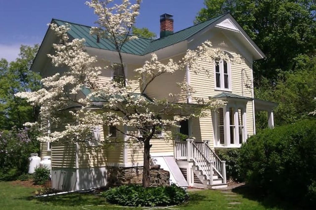 14 Best Airbnb Vacation Rentals In Danbury, CT Updated 2024 Trip101