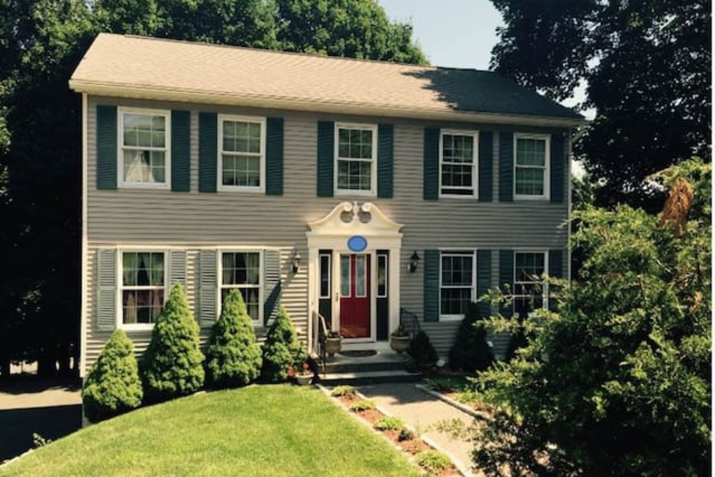 14 Best Airbnb Vacation Rentals In Danbury, CT Updated 2024 Trip101
