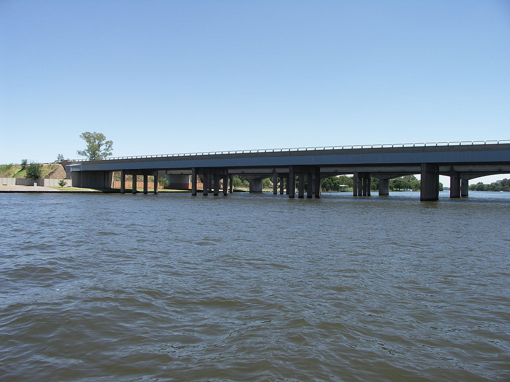 R57 crossing the Vaal River-001
