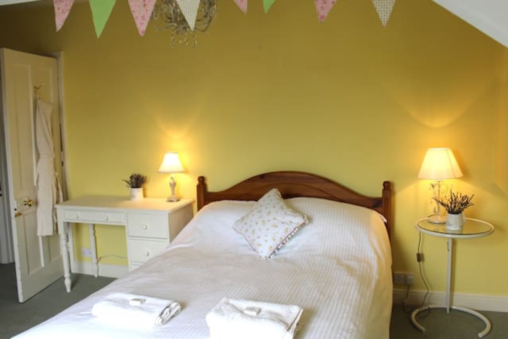 Top 11 Airbnb Vacation Rentals In Cirencester, Great Britain Updated