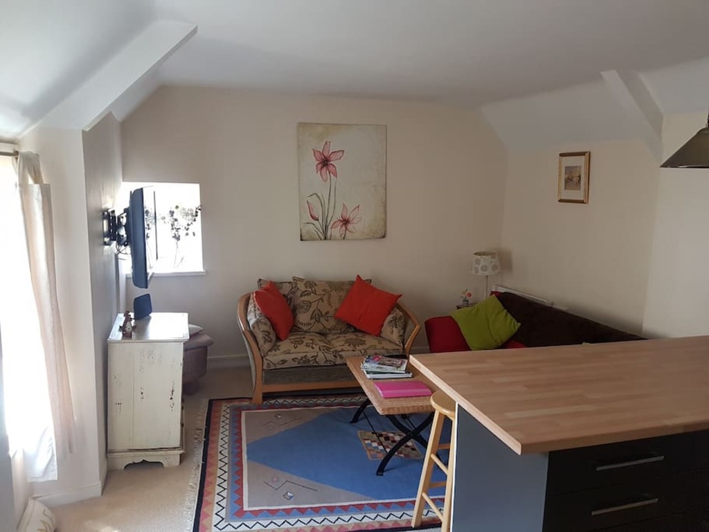 Top 11 Airbnb Vacation Rentals In Cirencester, Great Britain Updated