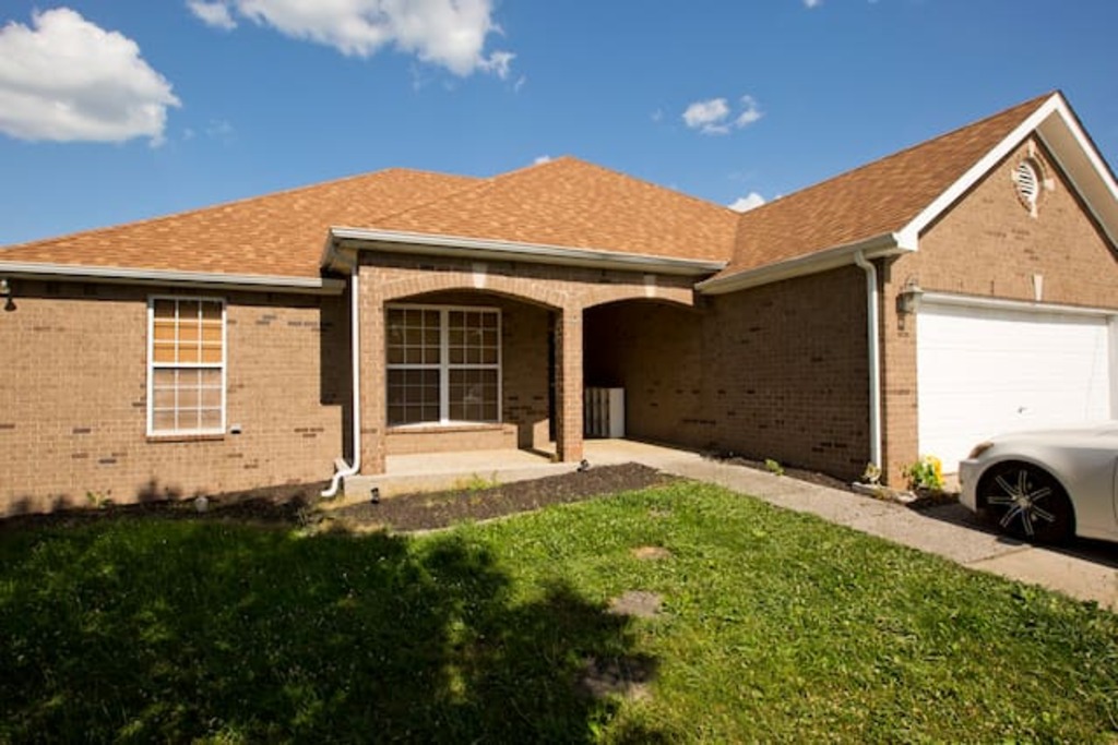 Top 9 Airbnb Vacation Rentals In & Around La Vergne, Tennessee