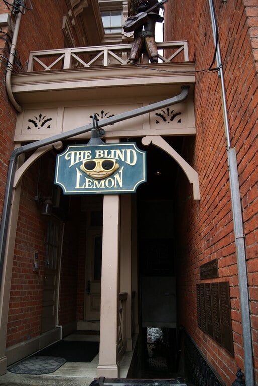 The Blind Lemon, Cincinnati - panoramio