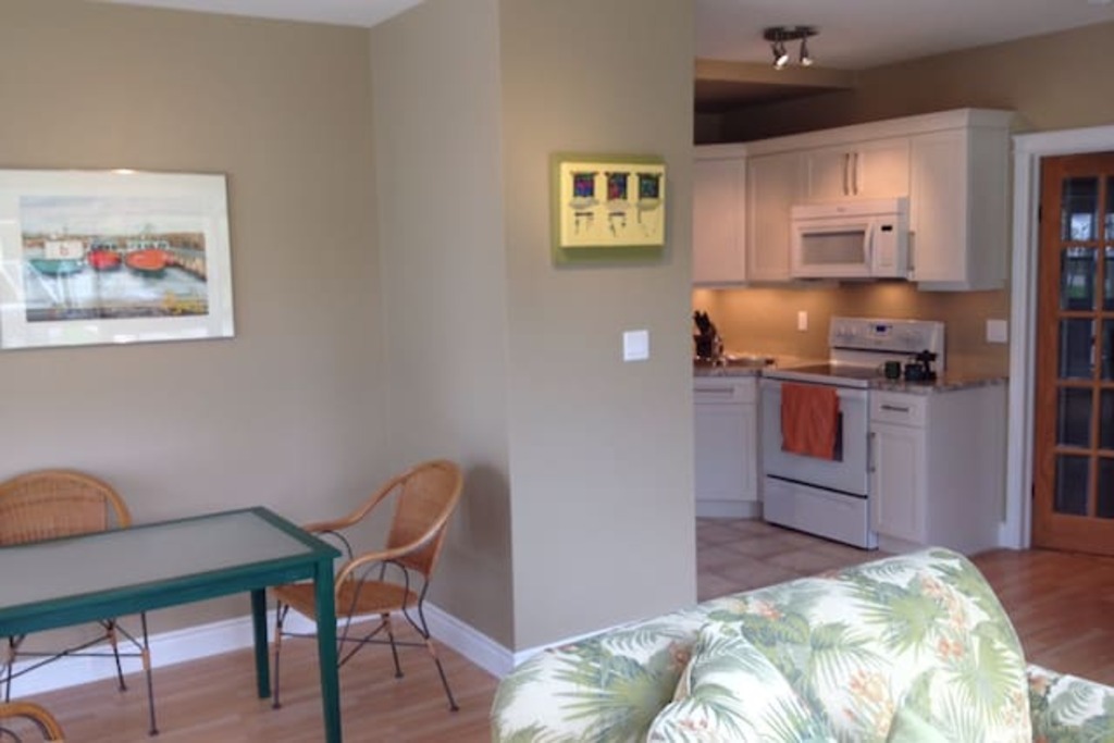 Top 11 Airbnb Vacation Rentals In Port Burwell, Canada Updated 2024