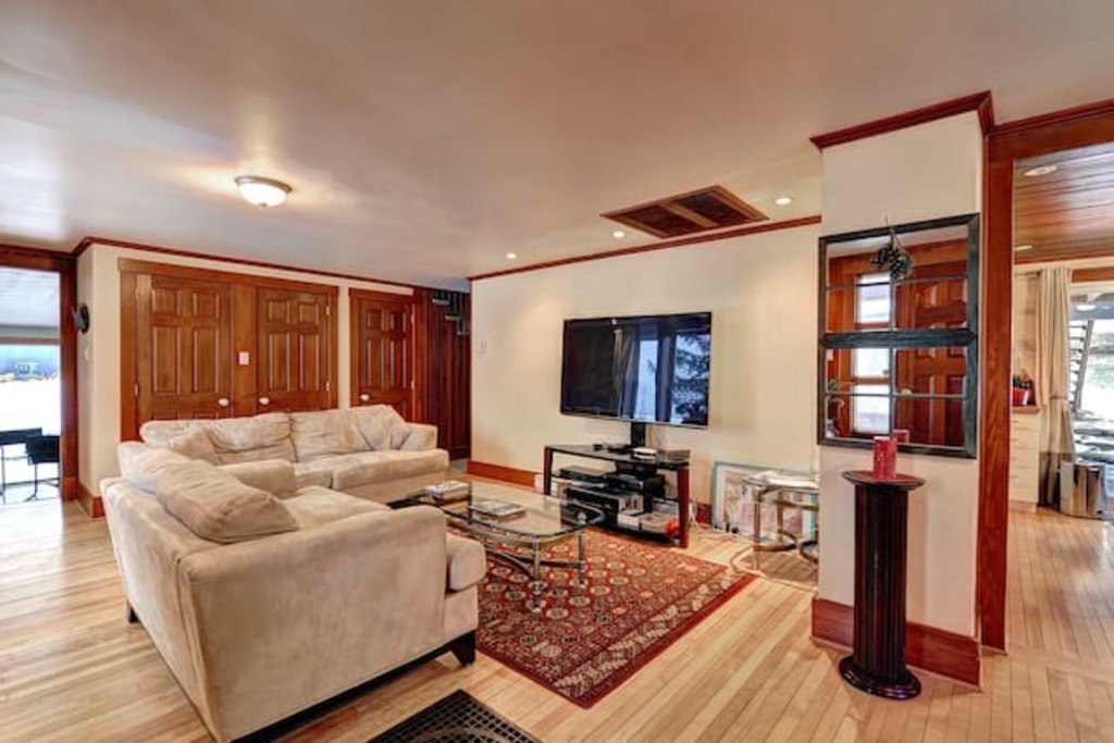 Top 11 Airbnb Vacation Rentals In Cowansville, Canada Updated 2024 Trip101