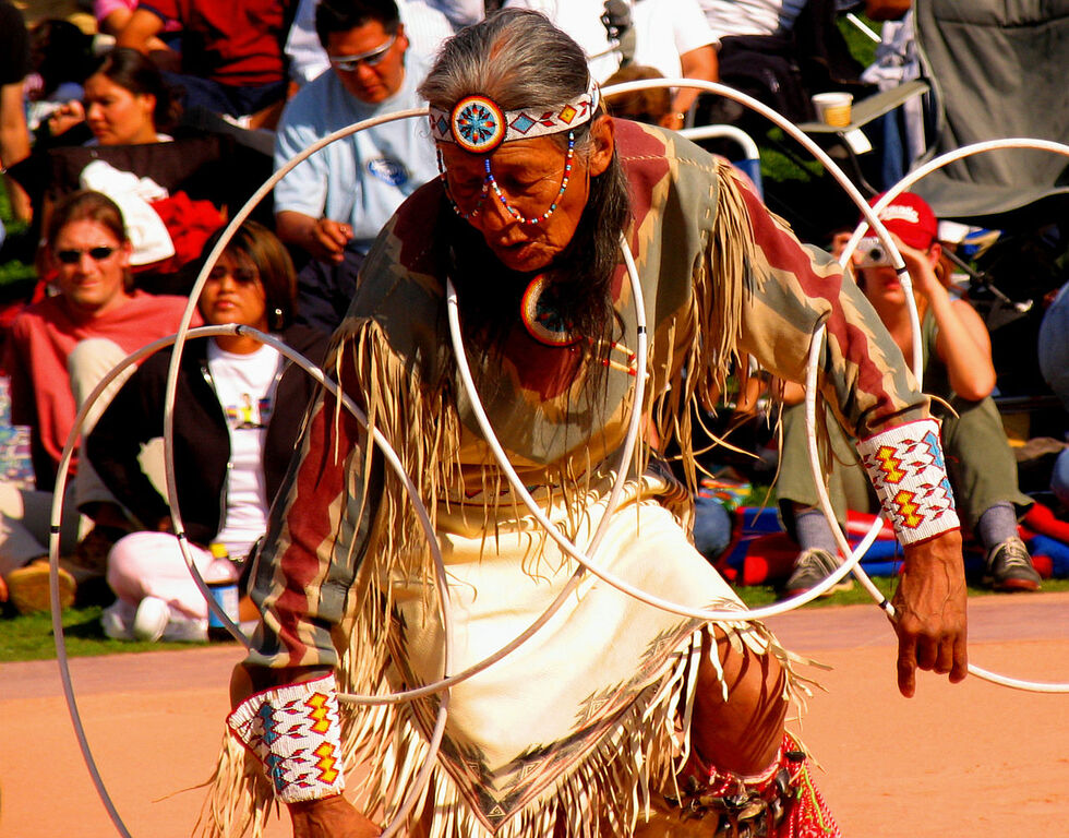 Hoop Dancer4