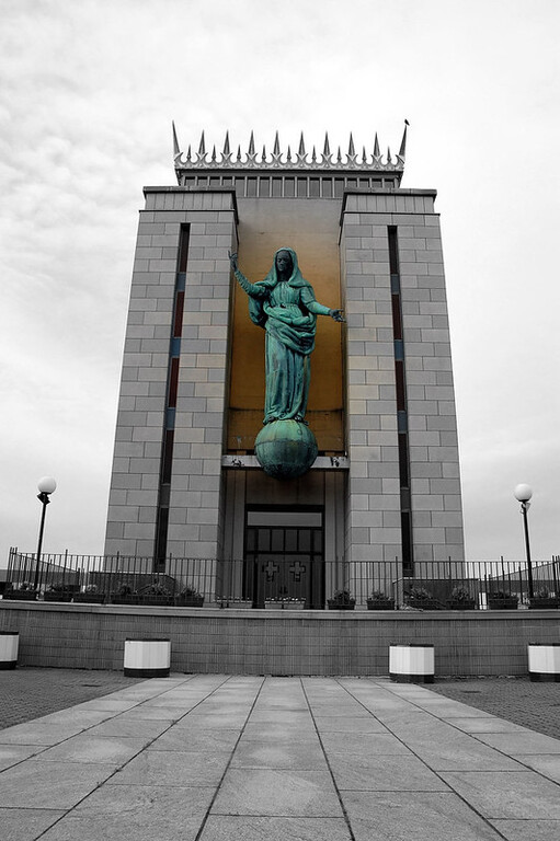 Madonna queen national shrine