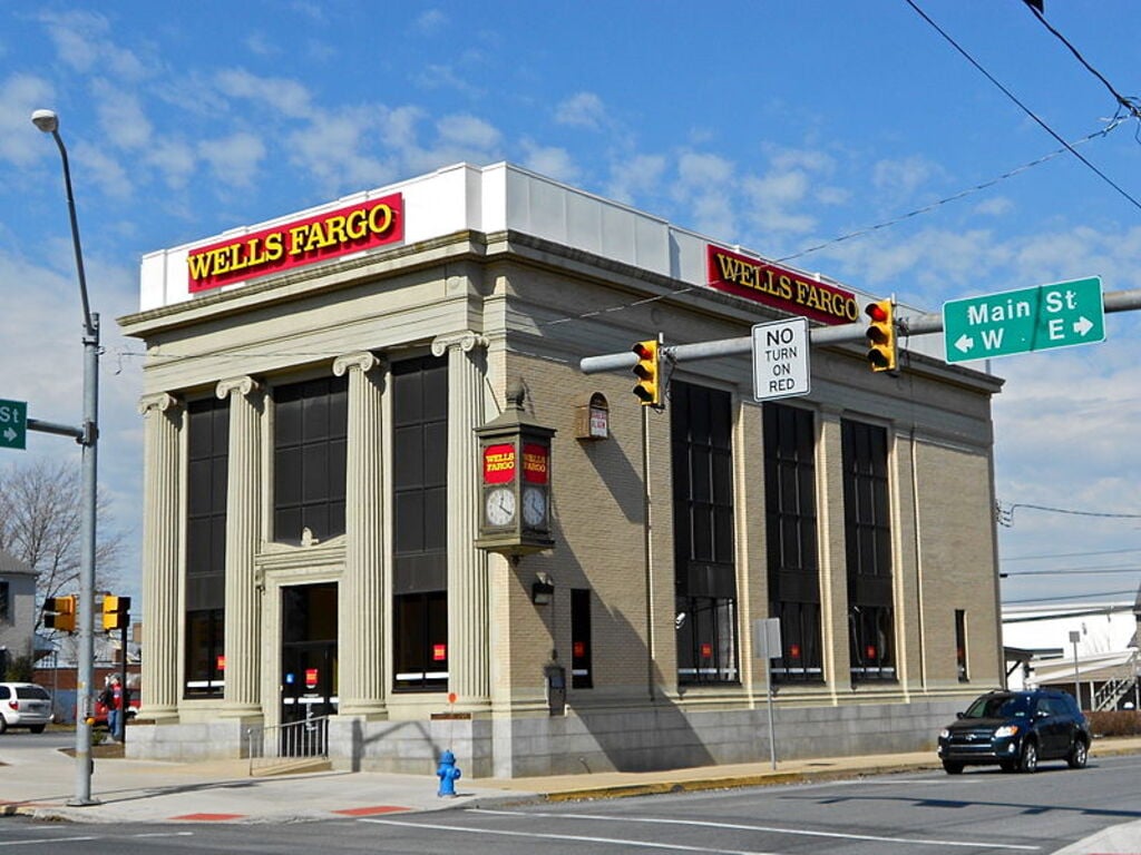 Mt Joy PA bank