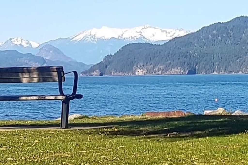 Top 11 Airbnb Vacation Rentals In Harrison Hot Springs, Canada