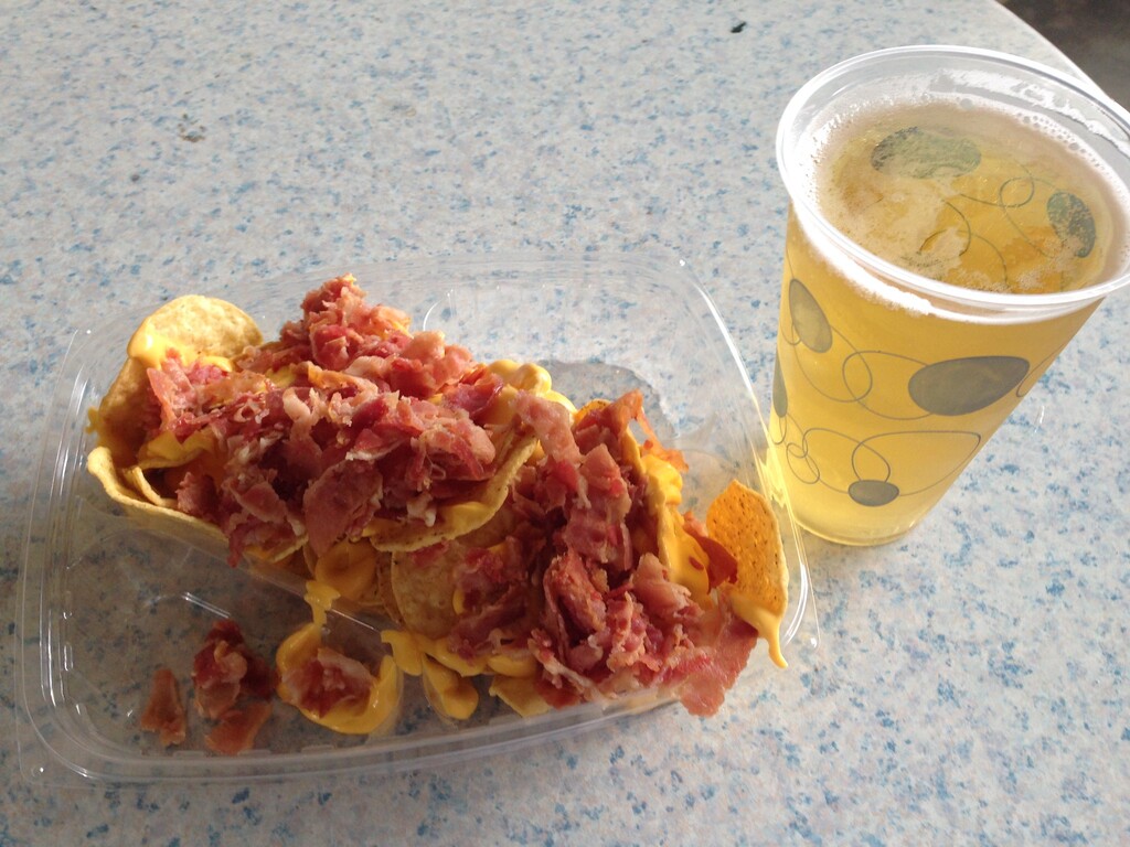 Bourbon bacon nachos & beer