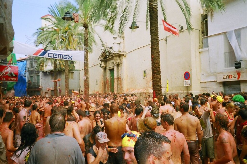Bunyol Town Square