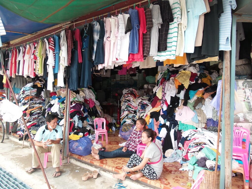Rongkluea market 1
