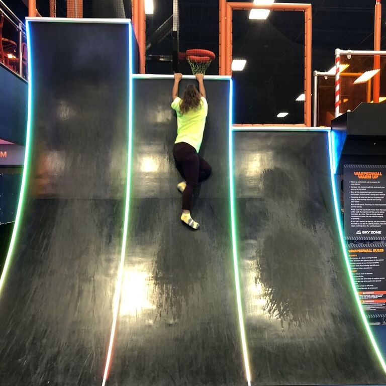 things to do in cheektowaga new york | bounce at sky zone trampoline park