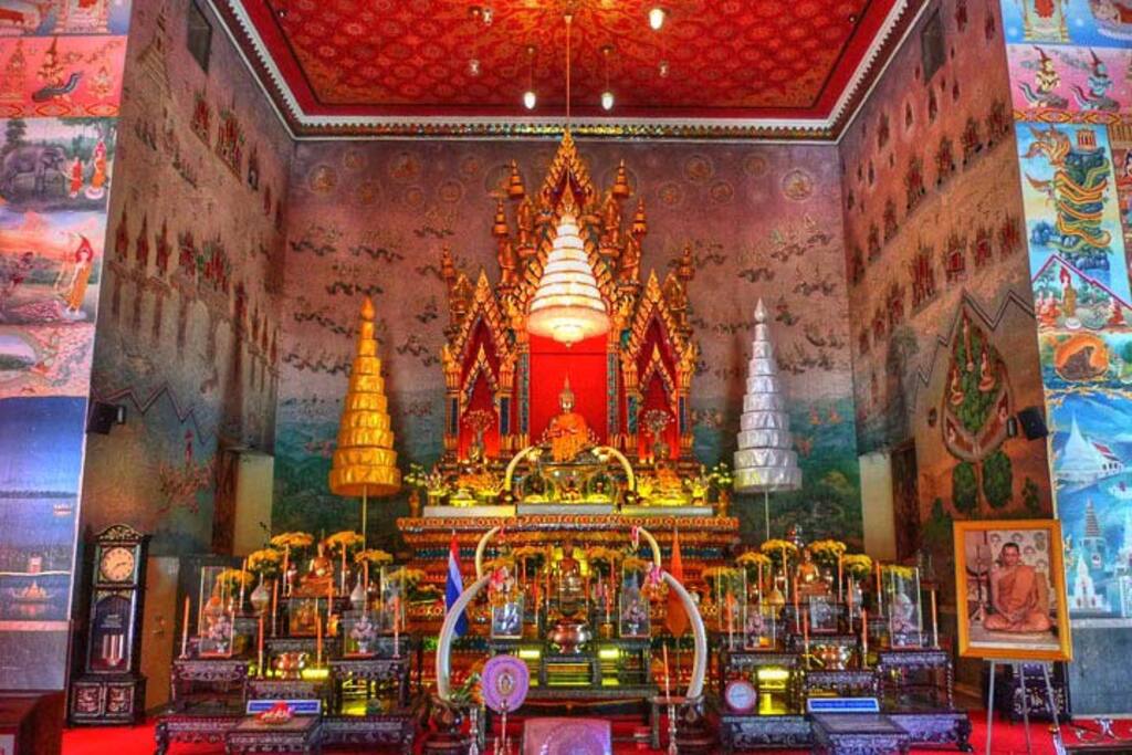 Wat Pho Chai：ワット・ポー・チャイ - panoramio