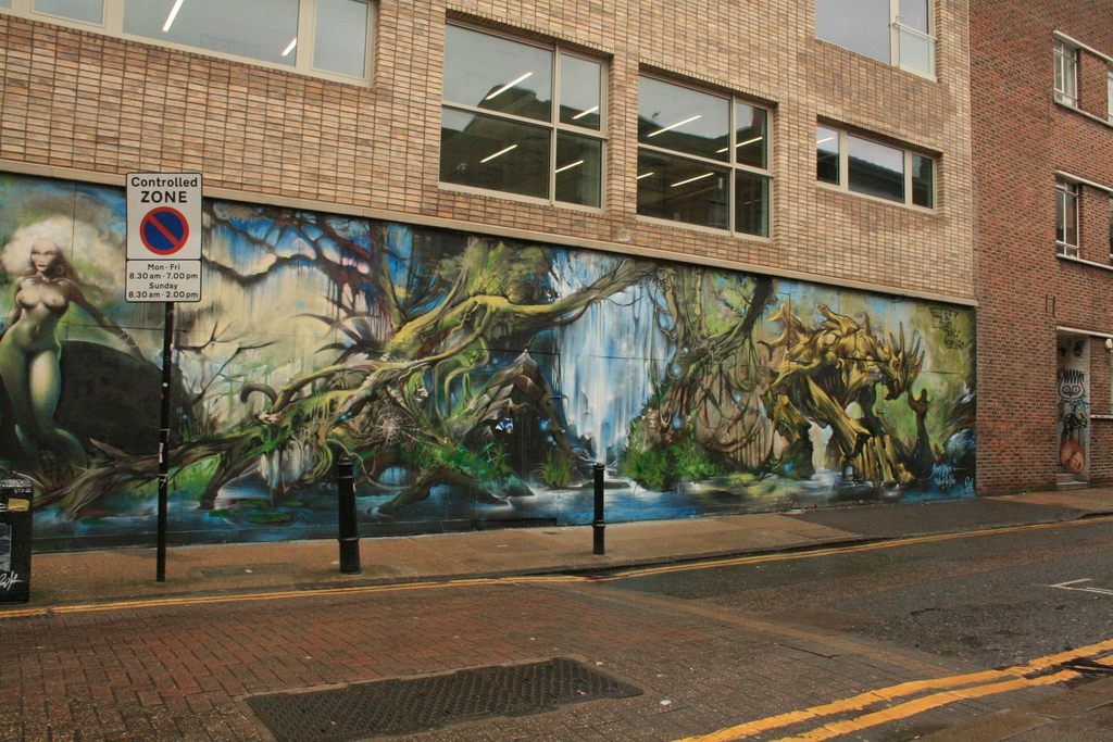 Graffiti in Shoreditch, London - Jim Vision, In memory of Frank Frazetta