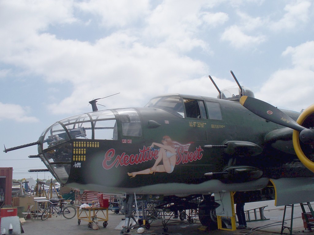 North American B-25 Mitchell - Executive Sweet