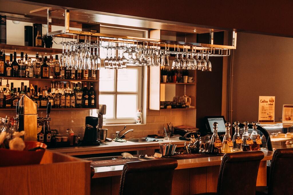 hotel bars in dubai | some bar-hopping tips
