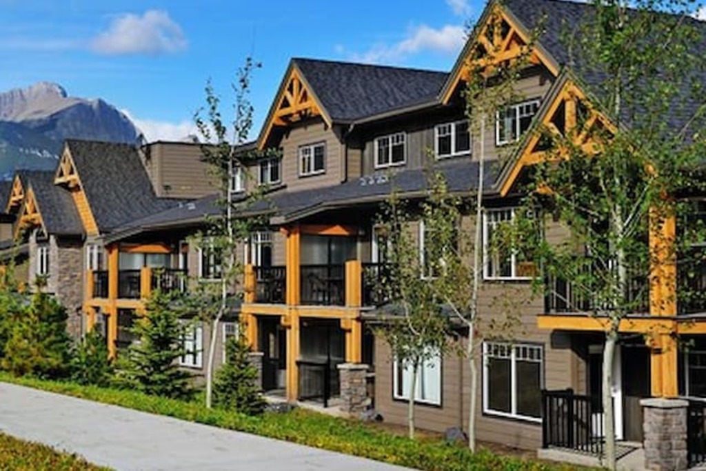 Top 11 Airbnb Vacation Rentals In Kananaskis, Canada Updated 2024