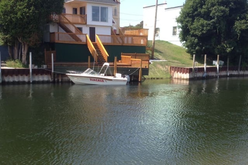 10 Best Airbnb Vacation Rentals In Cheboygan, Michigan Updated 2024