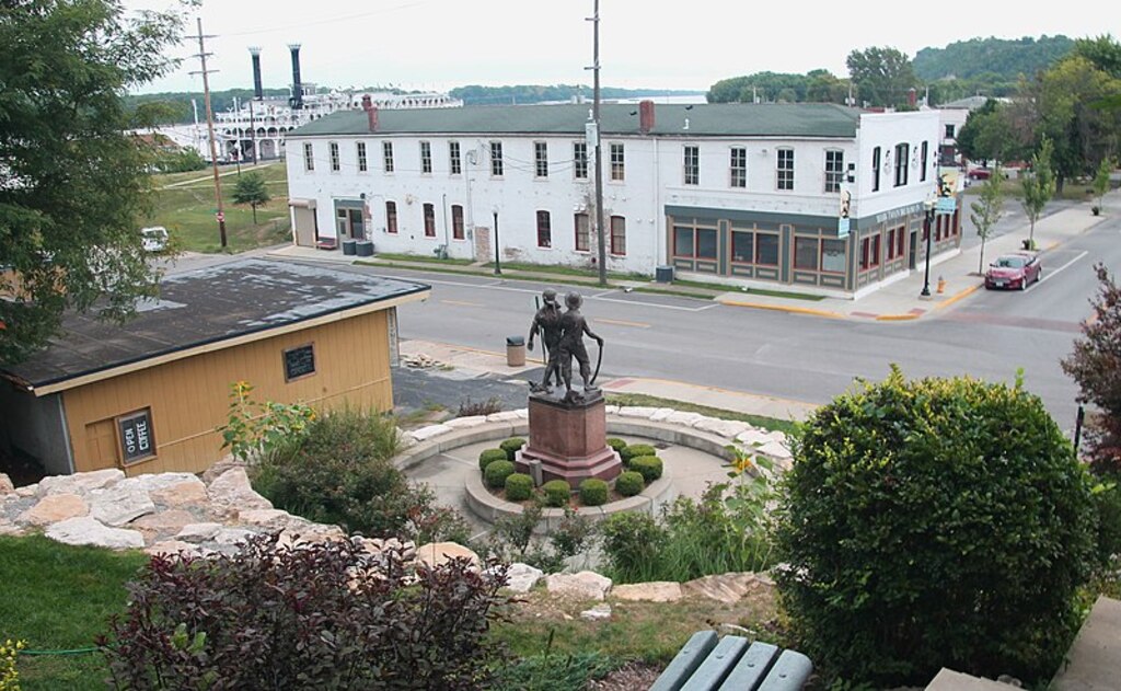 Scenes around Hannibal, Missouri 
