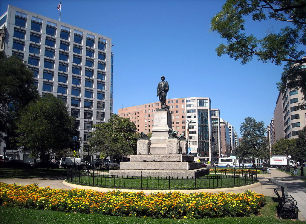 Farragut Square - facing north