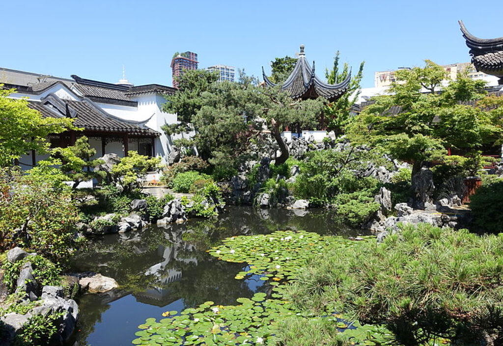 Pond - Dr. Sun Yat-Sen Classical Chinese Garden - Vancouver, Canada - DSC09838