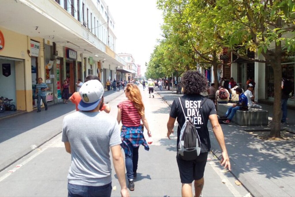 Sunday Monuments & Market Pop Up Tour (Guatemala City)