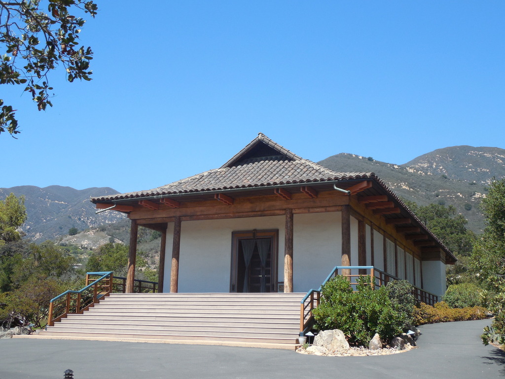 Vedanta Temple in Montecito, California (15208073726)