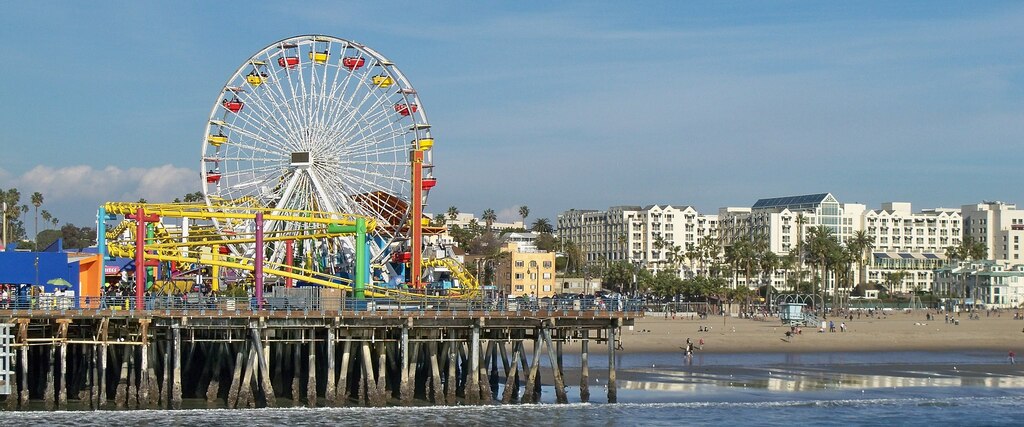 Looking back at Pacific Park on the Santa Monica Pier - panoramio