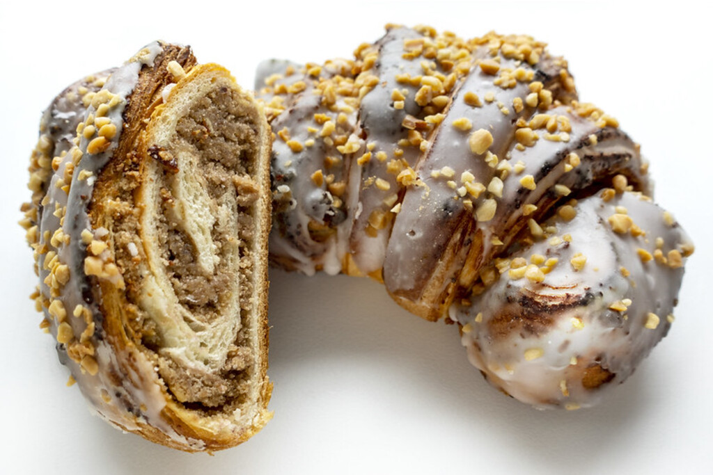 Polish St. Martin's croissant (Rogal świętomarciński), halved
