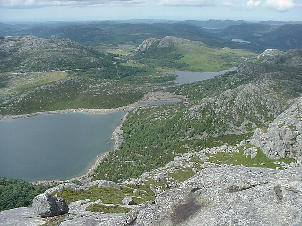 View from Bynuten to Storatjørn