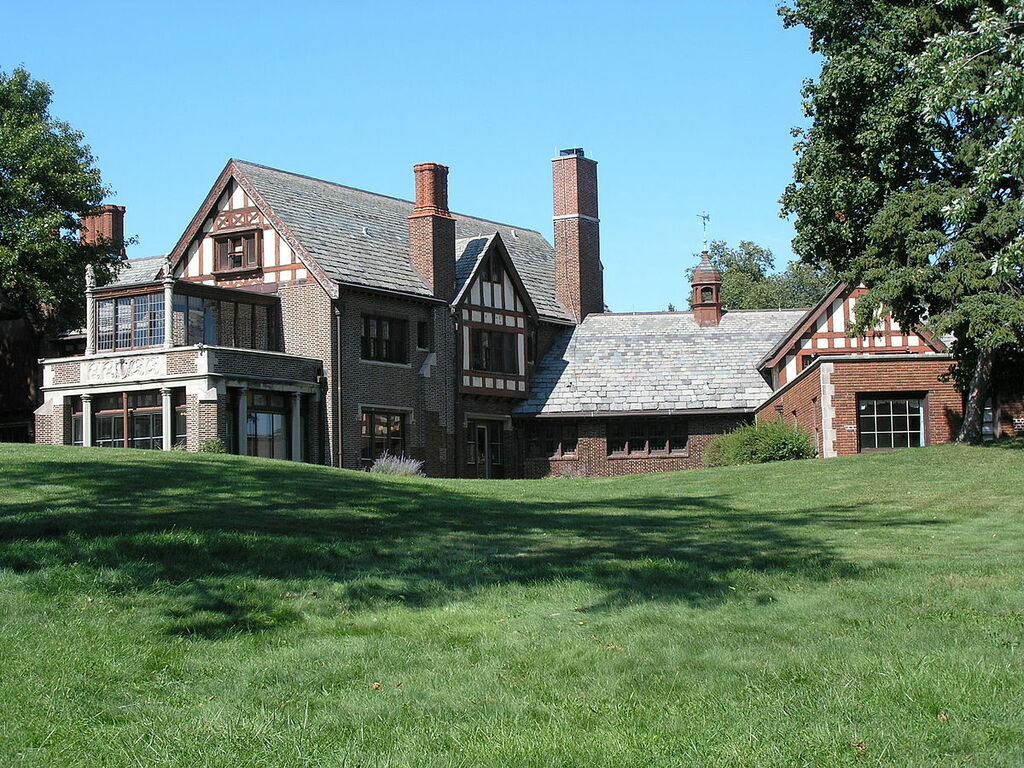 Mayslake Peabody Estate 