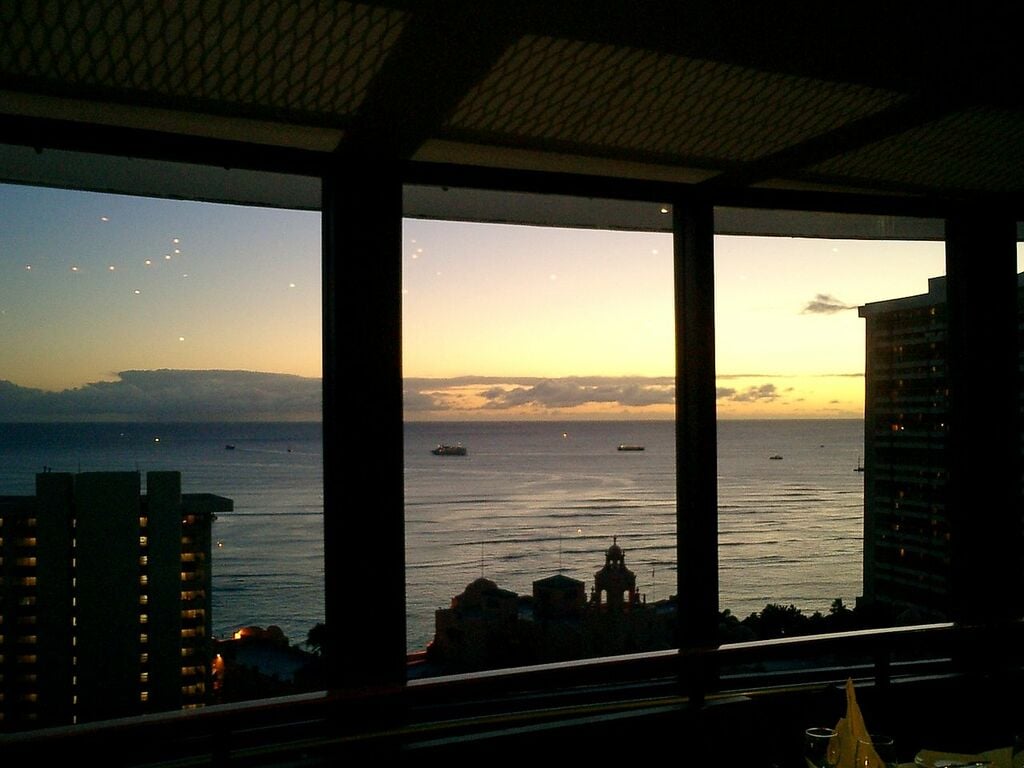 Top of Waikiki - panoramio