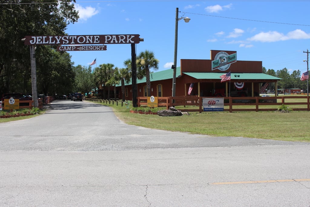 Yogi Bear's Jellystone Park Camp-Resort (2)