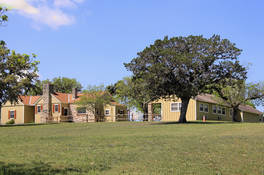 Kerrville schreiner park buildings