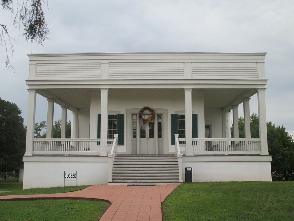 Sebastopol House, Seguin, TX IMG 8182