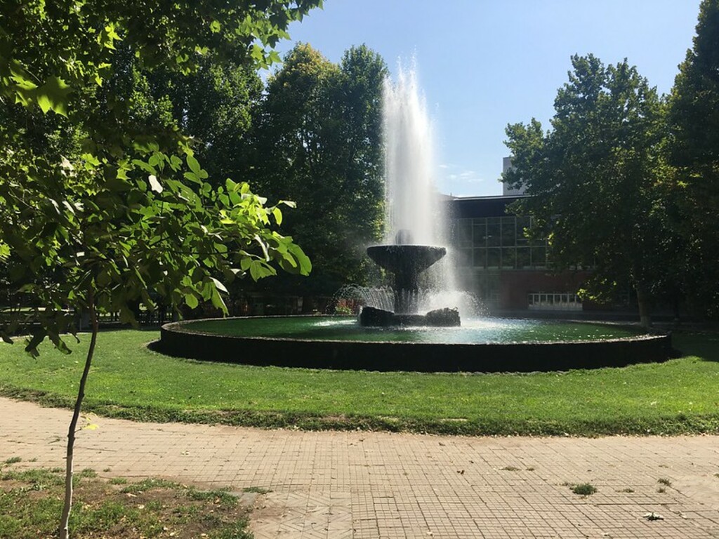 Fountain in English Park, Yerevan