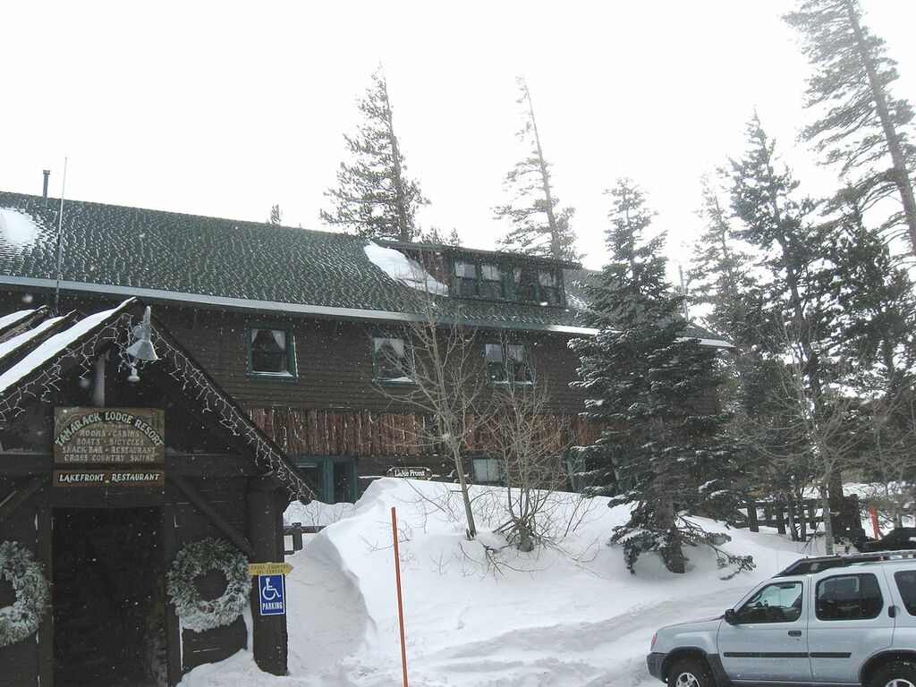 Lakefront Restaurant