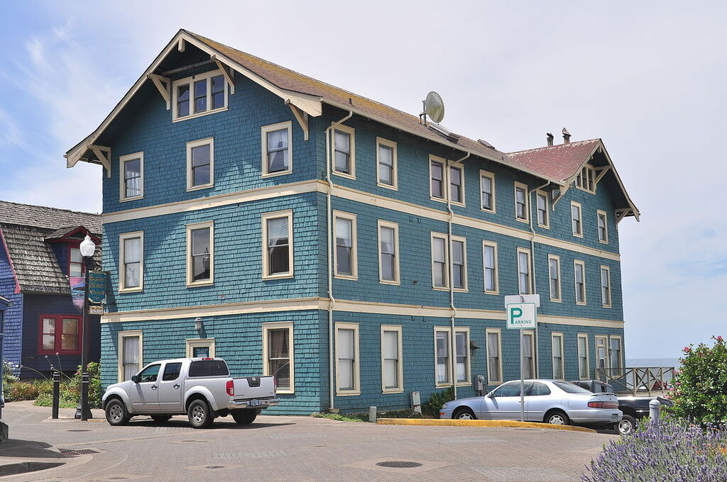 Sylvia Beach Hotel