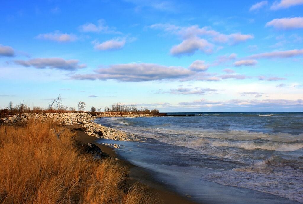 Gfp-illinois-beach-state-park-shoreline-of-lake-michigan