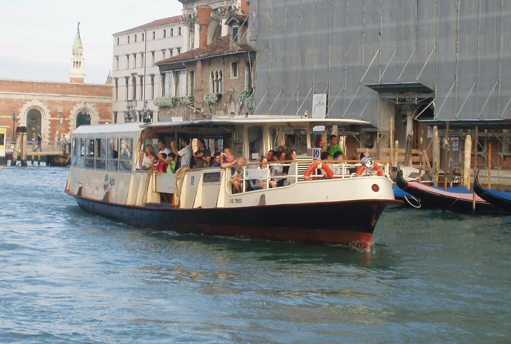 Vaporetto-venezia-linea 1