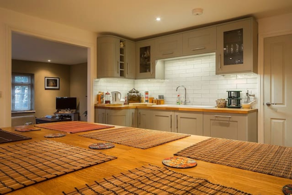 Top 16 Airbnb Vacation Rentals In Leamington Spa, Great Britain