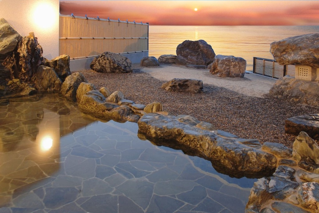 Japanese-style room with open-air bath