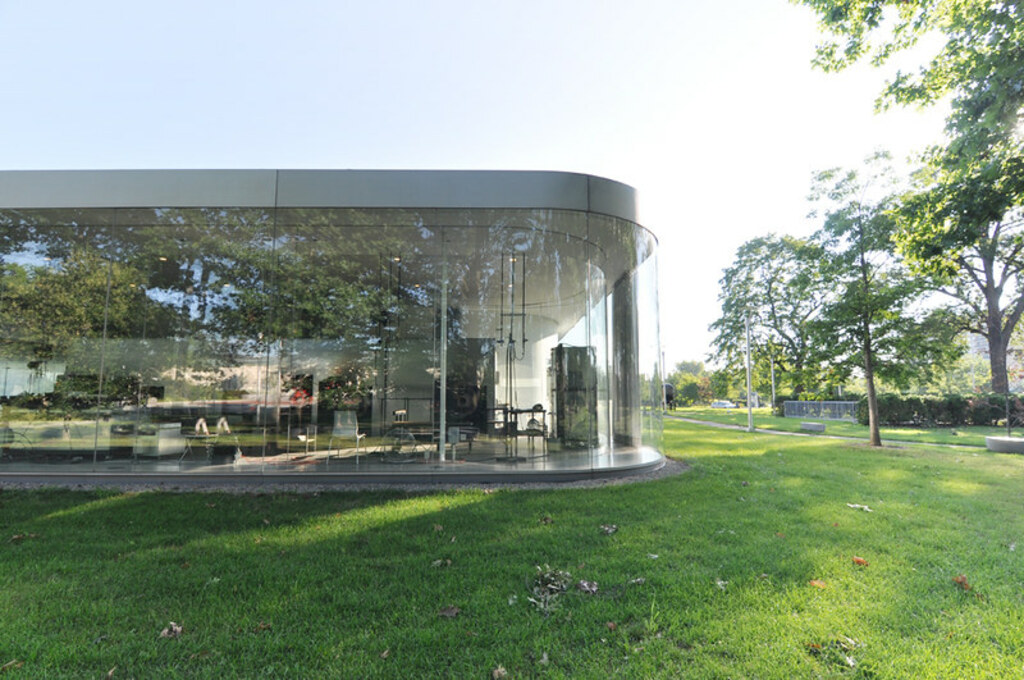 toledo glass pavilion - sanaa