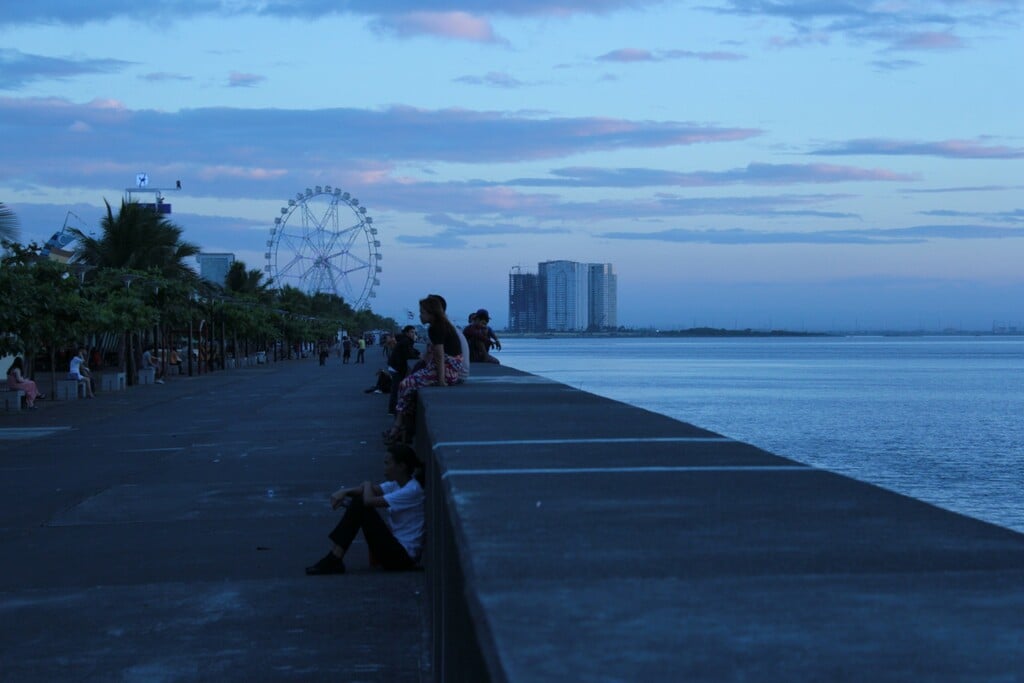 Manila Baywalk