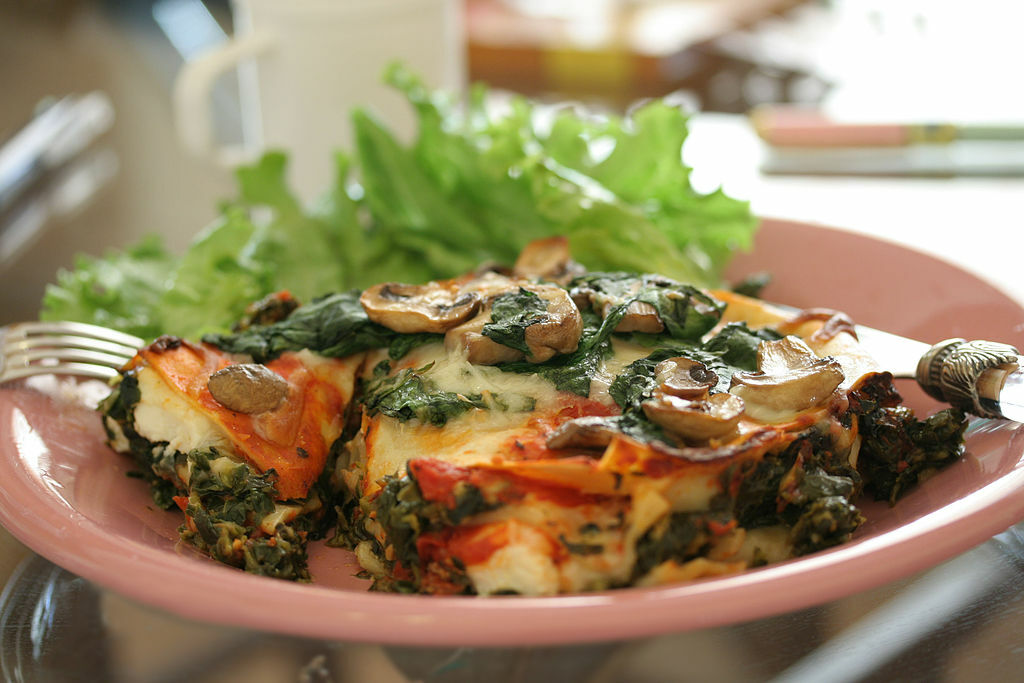 Vegan mushroom and spinach lasagna