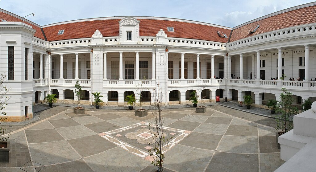 Museum Bank Indonesia - panoramio (1)